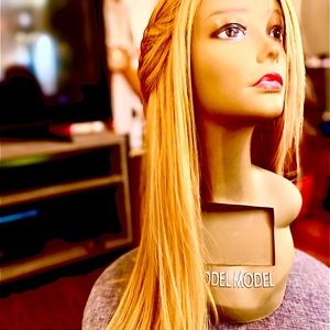 Wig, wigs, auburn wig, light auburn wig, synthetic, lacefront, adjustable cap